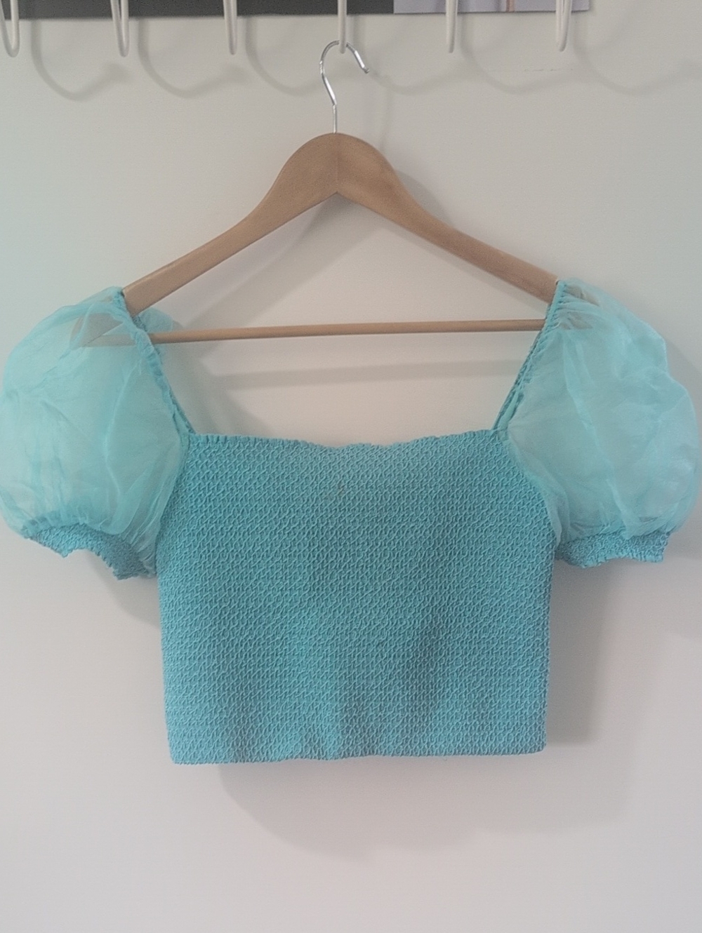 Alice + Olivia Aqua Puff-Sleeve Crop Top